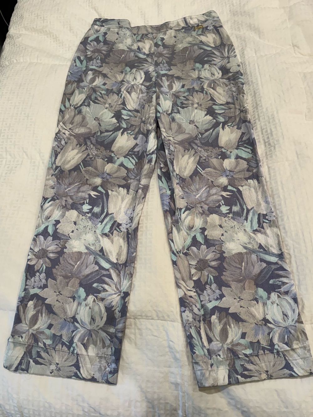 vintage St. John Sport by Marie Gray Metallic Floral straight leg pants